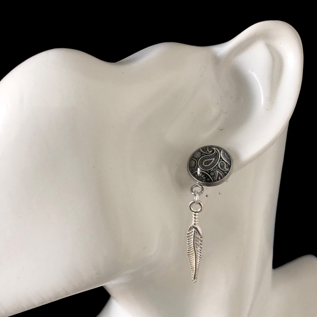 Paisley and Feathers Silver plated Stud Earrings - Gray