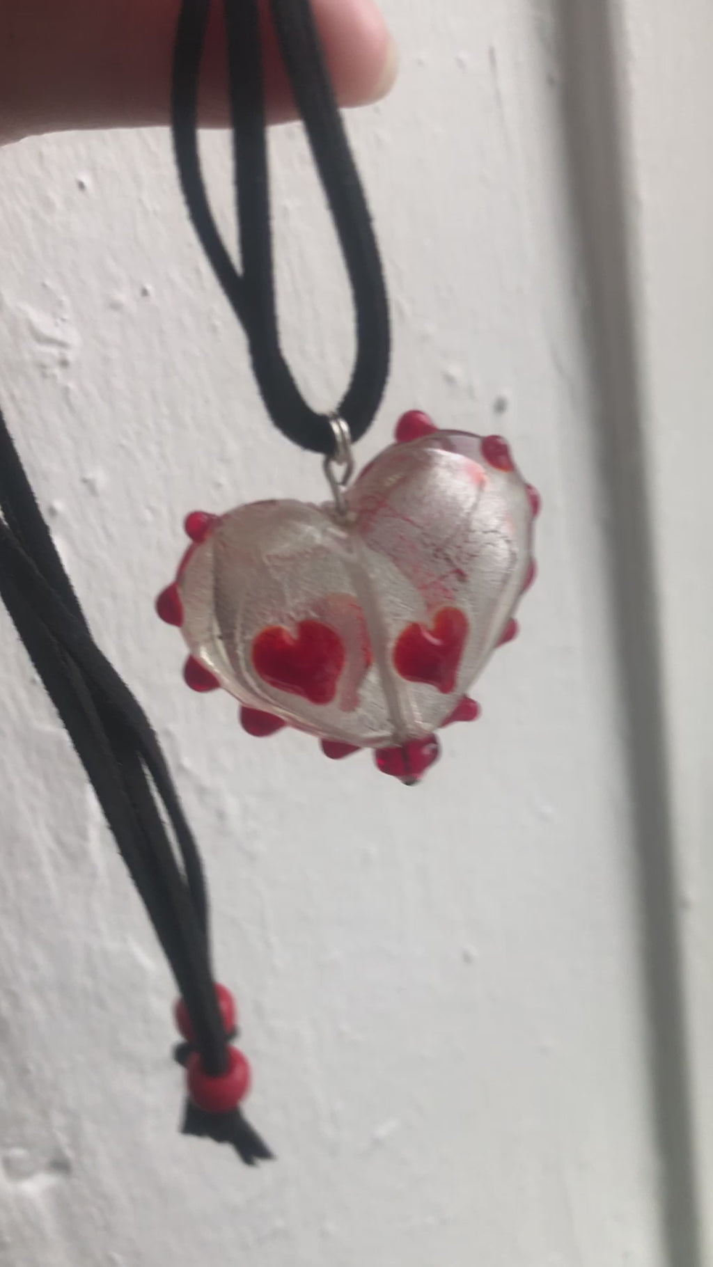 Red and White Glass Heart Pendant Necklace