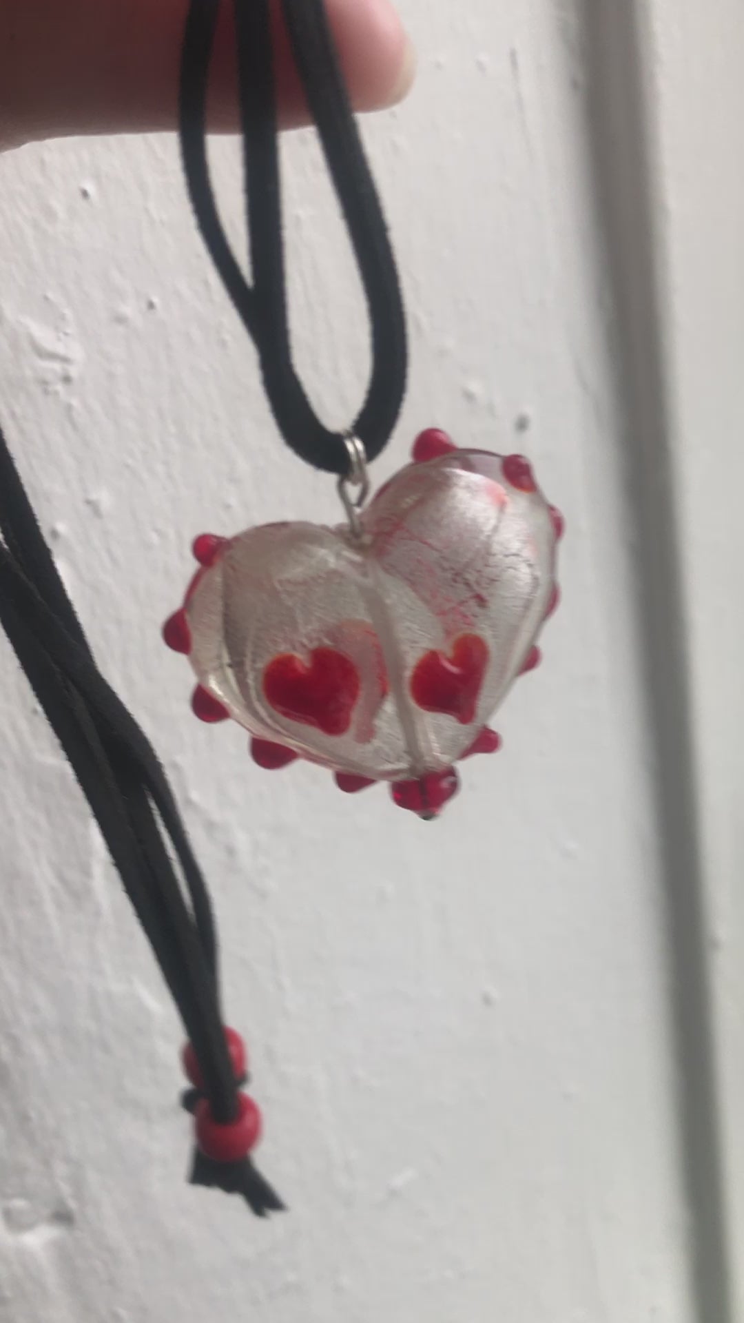 Red and White Glass Heart Pendant Necklace
