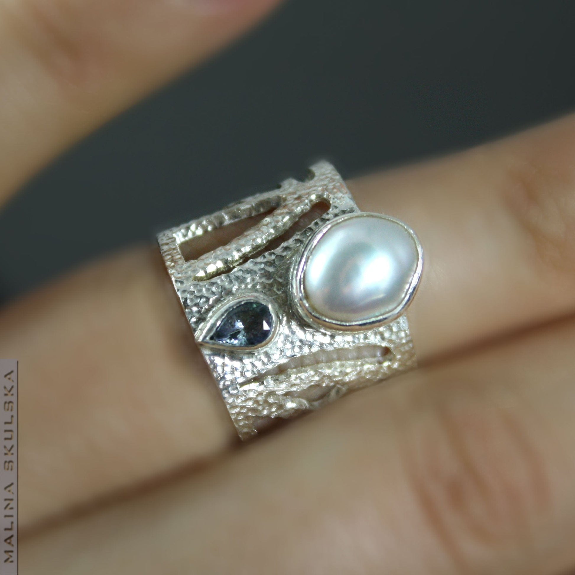 Openwork ring with tanzanite and pearl MALINA SKULSKA